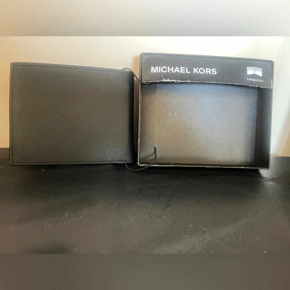NWT Michael Kors Black Slim Wallet
